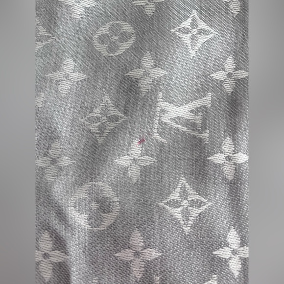 Louis Vuitton Pearl Grey Monogram Silk & Wool Denim Shawl - Picture 3 of 6